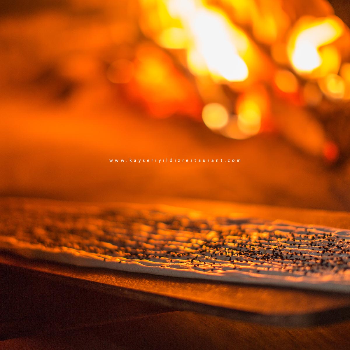 Odun ateşinde ekmek